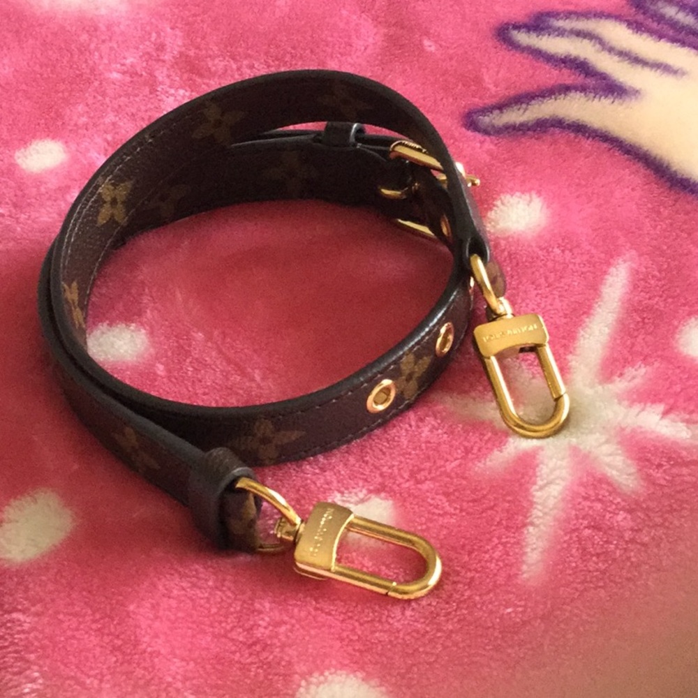 Louis Vuitton strap